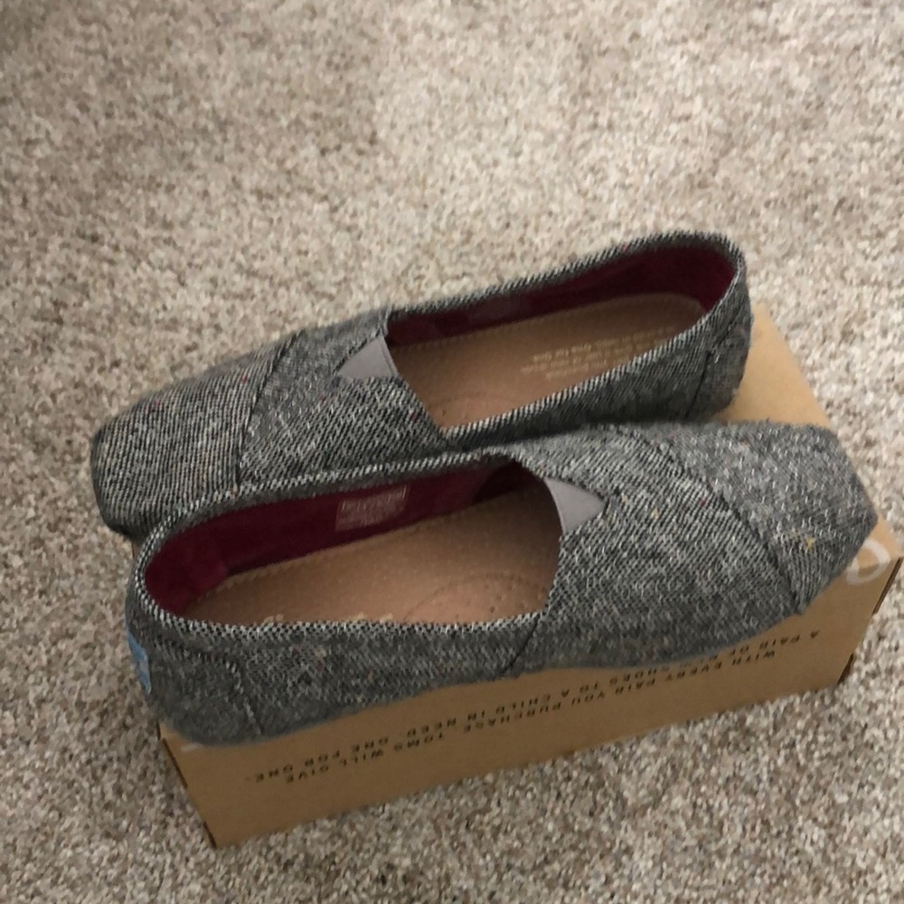 Toms Classic shoes